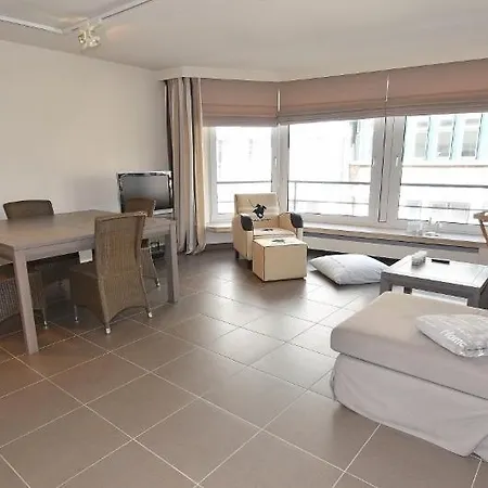 Karls Place Duplex 3 Bedrooms Side Sea View, Free Parking Apartamento *
