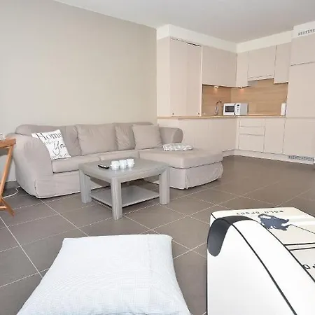 Karls Place Duplex 3 Bedrooms Side Sea View, Free Parking